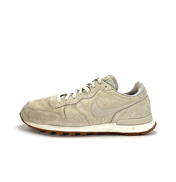 Nike Internationalist
