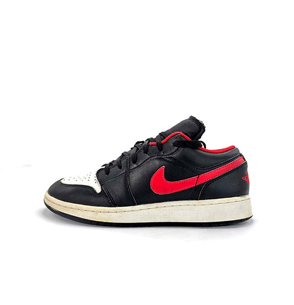 Nike Air Jordan 1