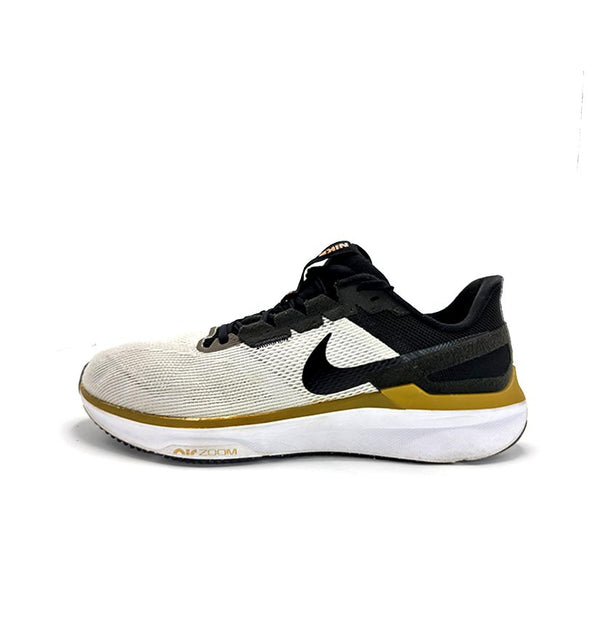 Nike Structure 25