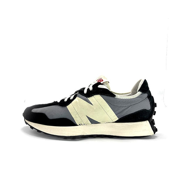 New Balance 327