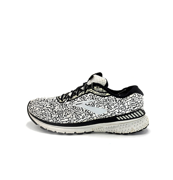 Brooks Adrenaline